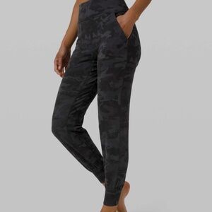 NWT Lululemon Align Jogger size 6